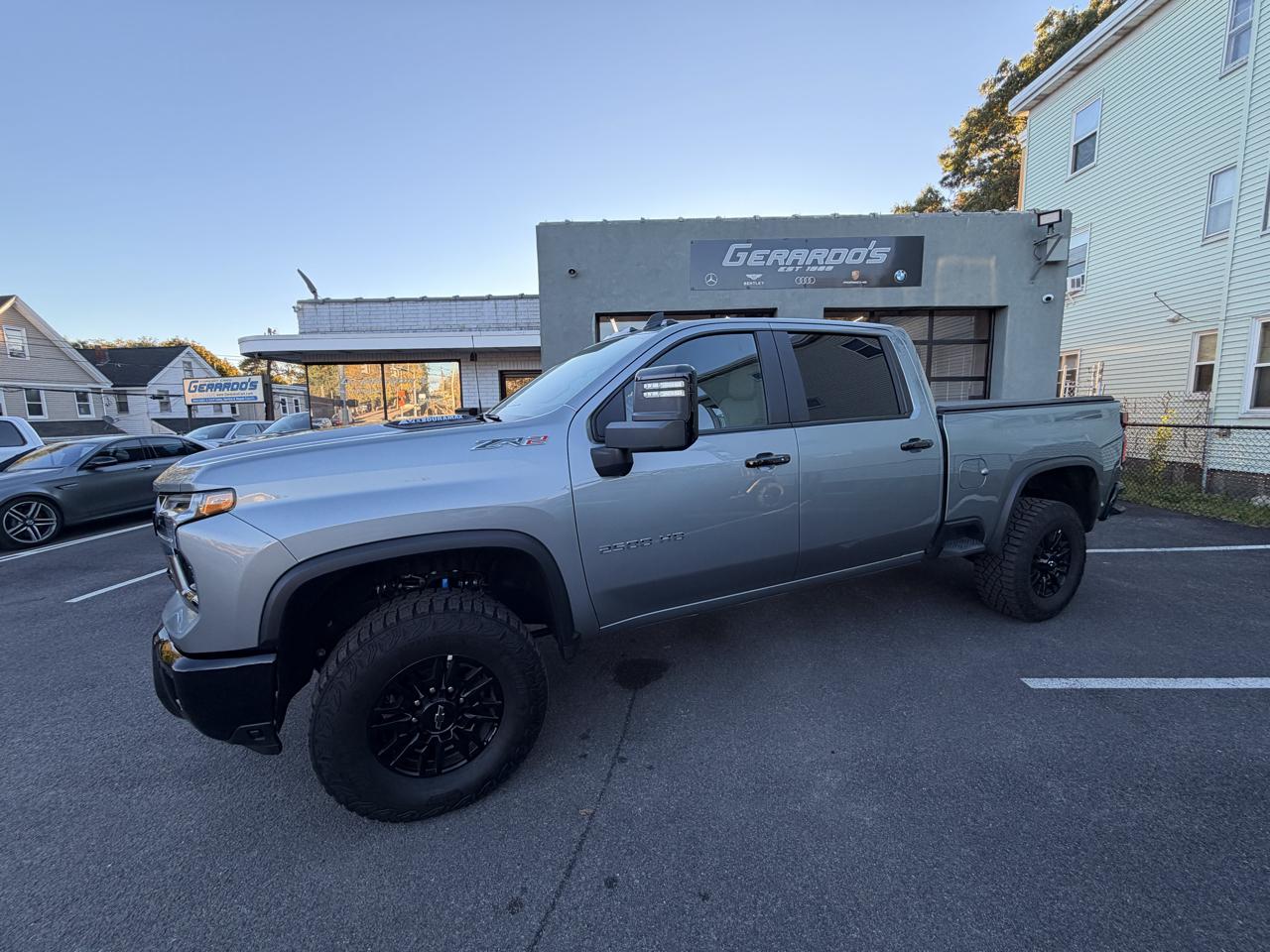Chevrolet Silverado 2500HD 4WD Crew Cab 159" ZR2 2026