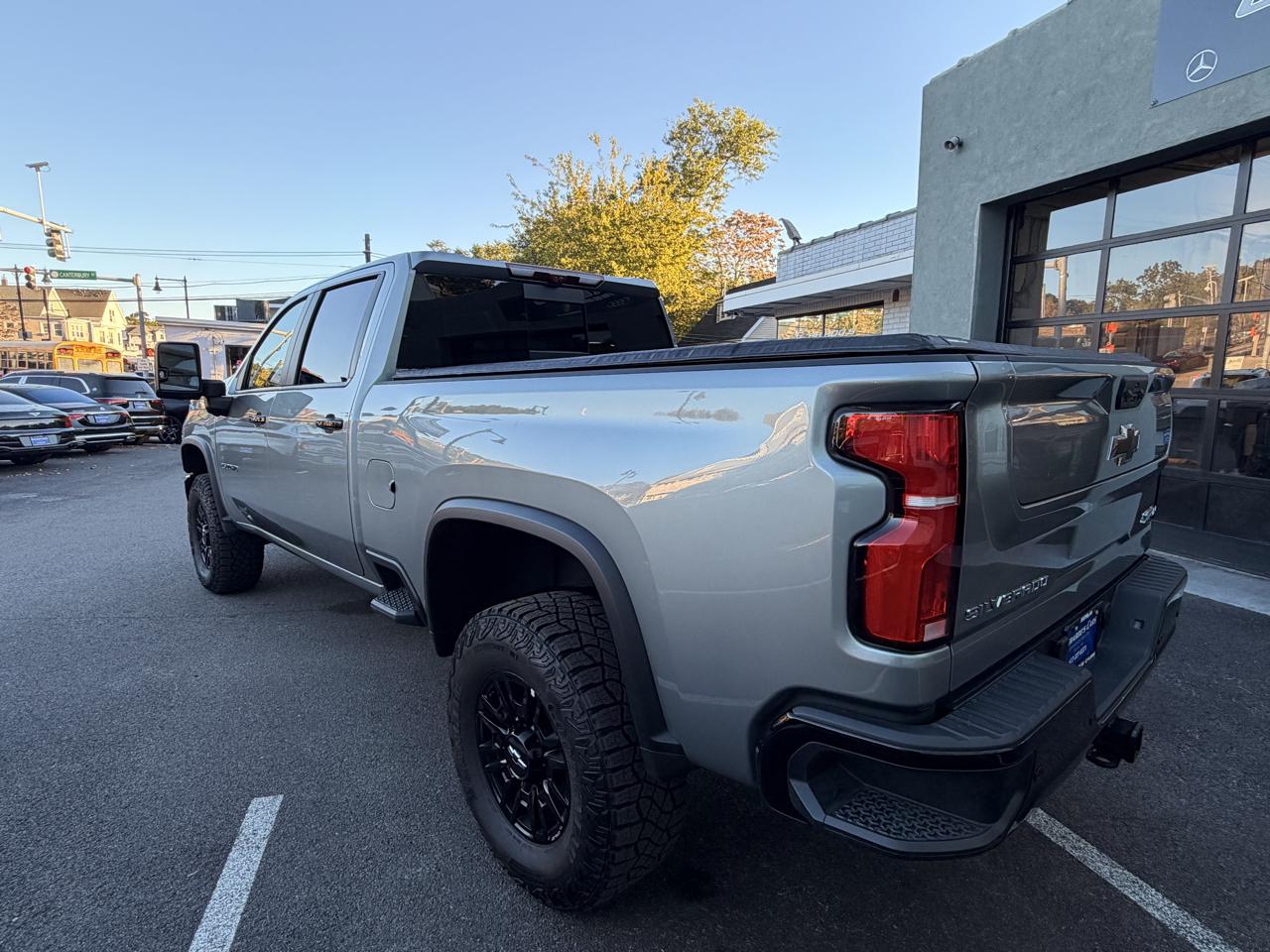 Chevrolet Silverado 2500HD 4WD Crew Cab 159" ZR2 2026