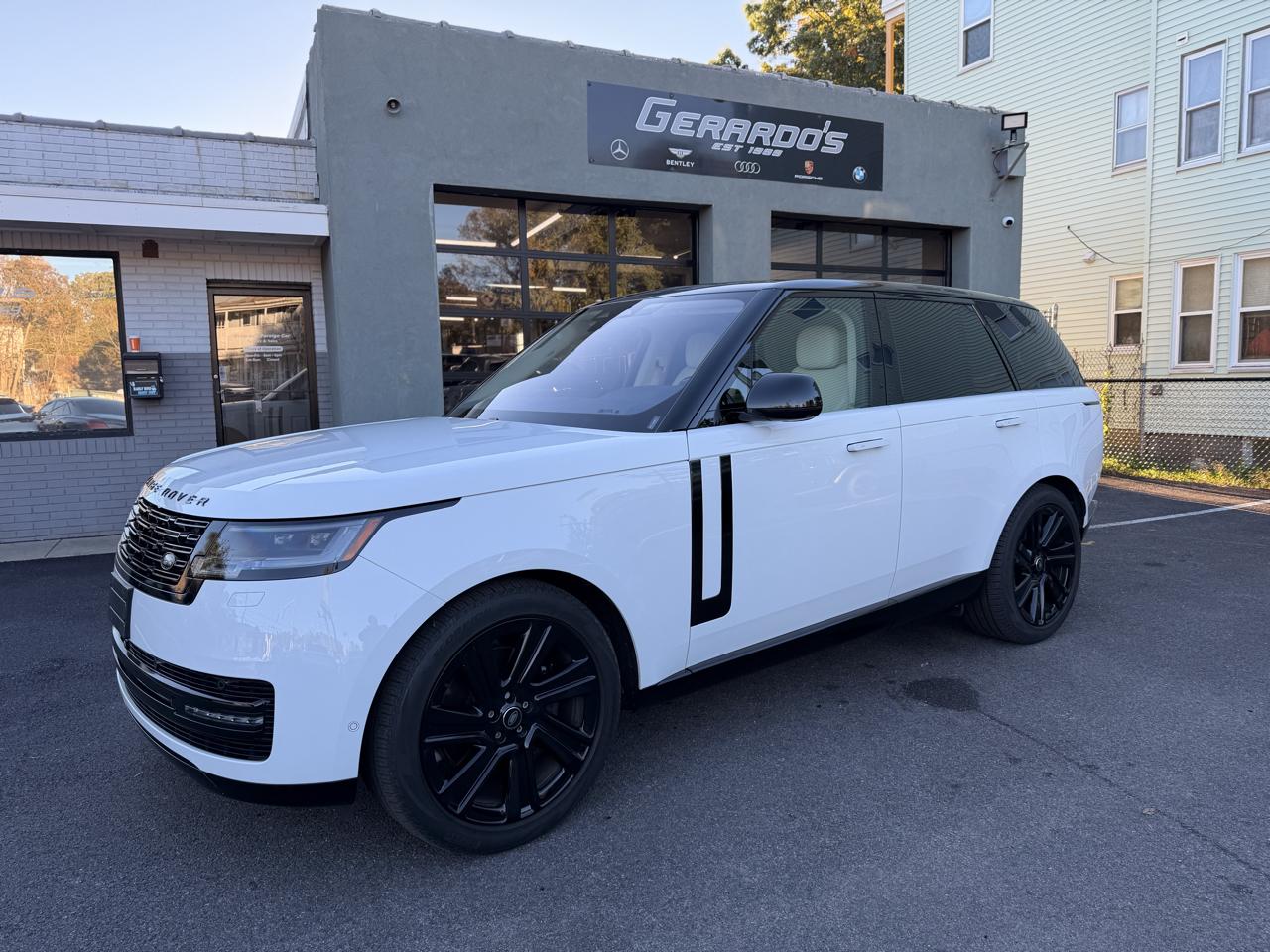 Land Rover Range Rover P400 SE SWB 2023