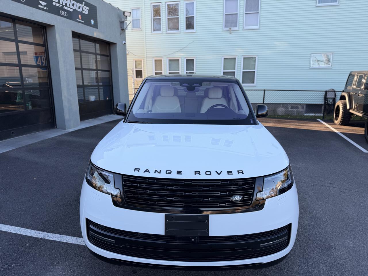 Land Rover Range Rover P400 SE SWB 2023