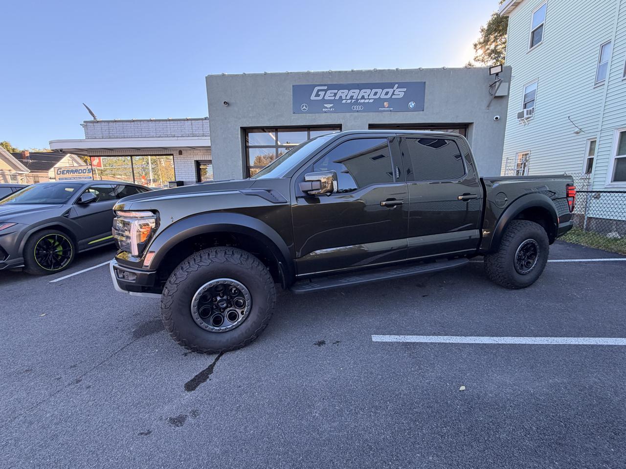Ford F-150 Raptor 4WD SuperCrew 5.5' Box 2026
