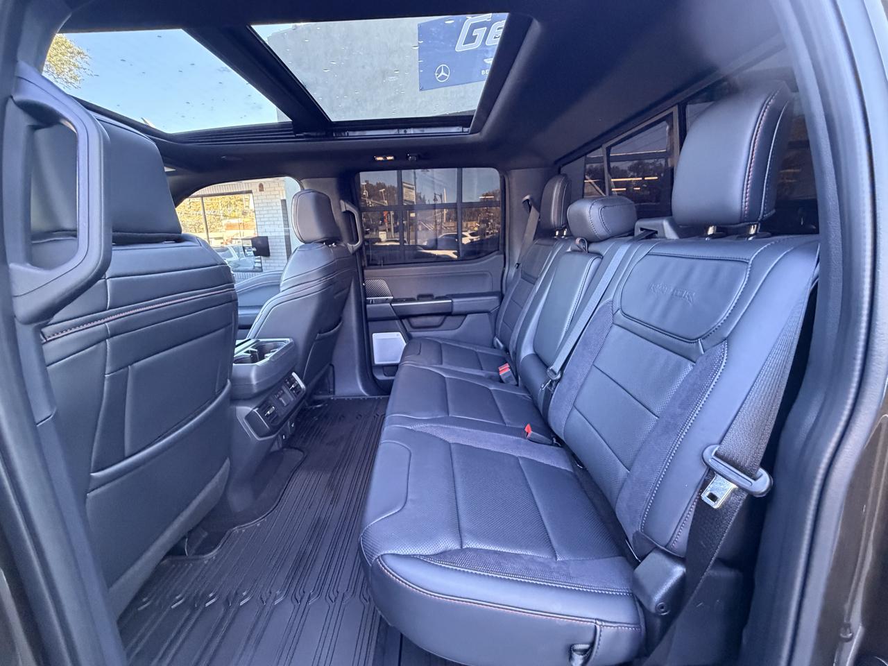 Ford F-150 Raptor 4WD SuperCrew 5.5' Box 2026