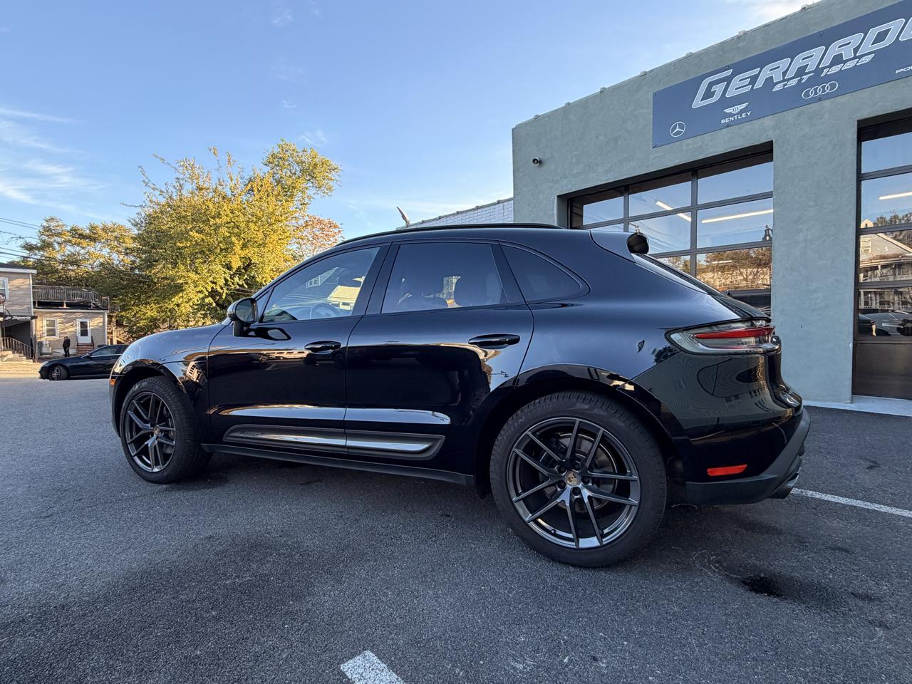 Porsche Macan T AWD 2024