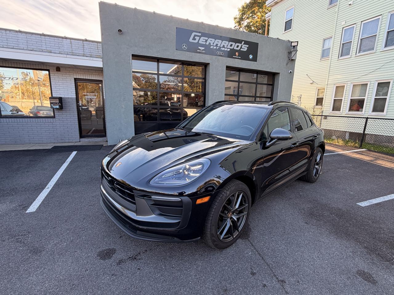 Porsche Macan T AWD 2024