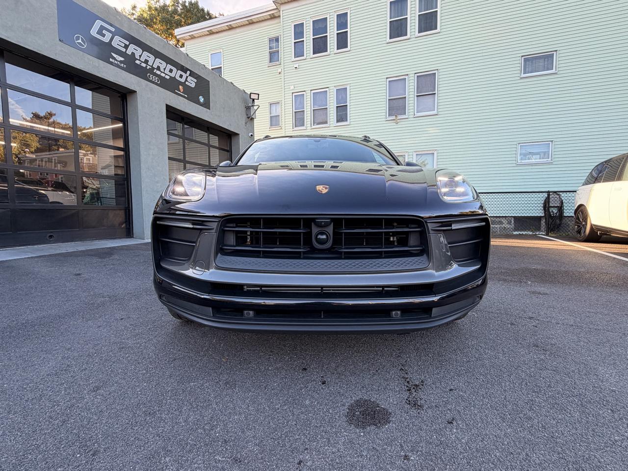 Porsche Macan T AWD 2024
