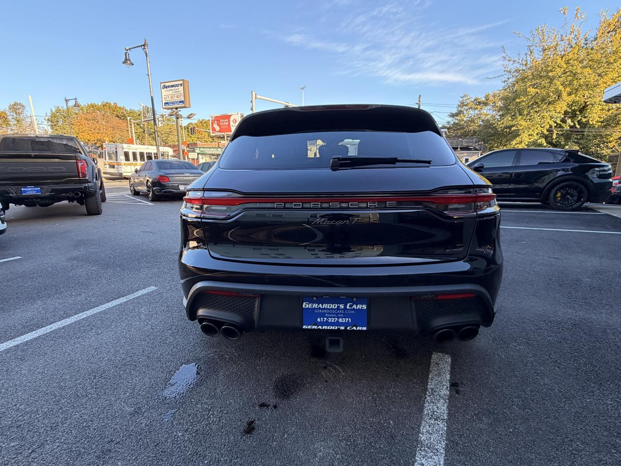 Porsche Macan T AWD 2024