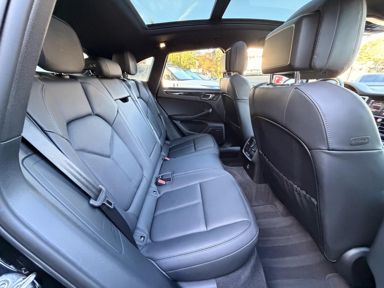 Porsche Macan T AWD 2024