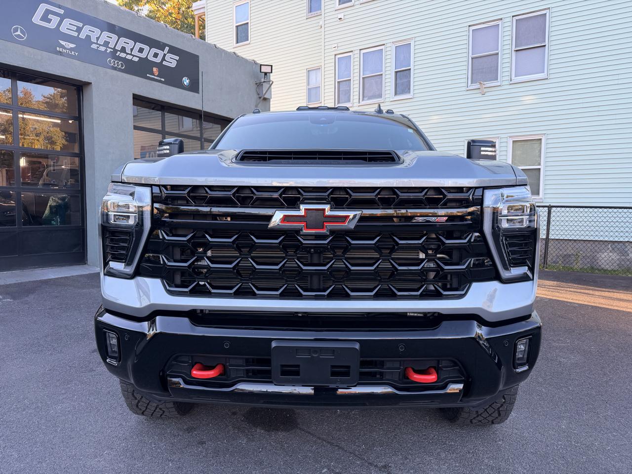 Chevrolet Silverado 2500HD 4WD Crew Cab 159" ZR2 2025