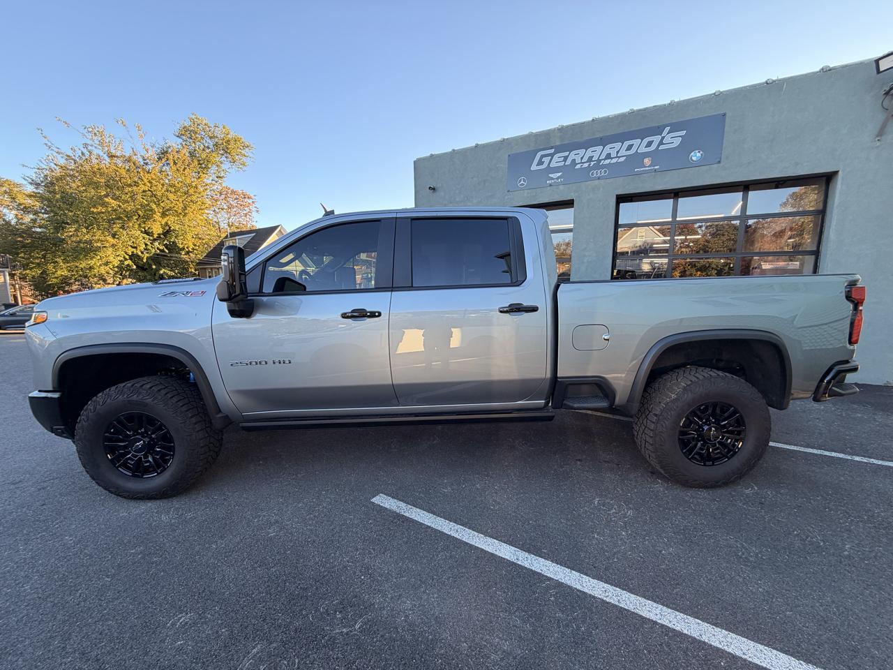 Chevrolet Silverado 2500HD 4WD Crew Cab 159" ZR2 2025