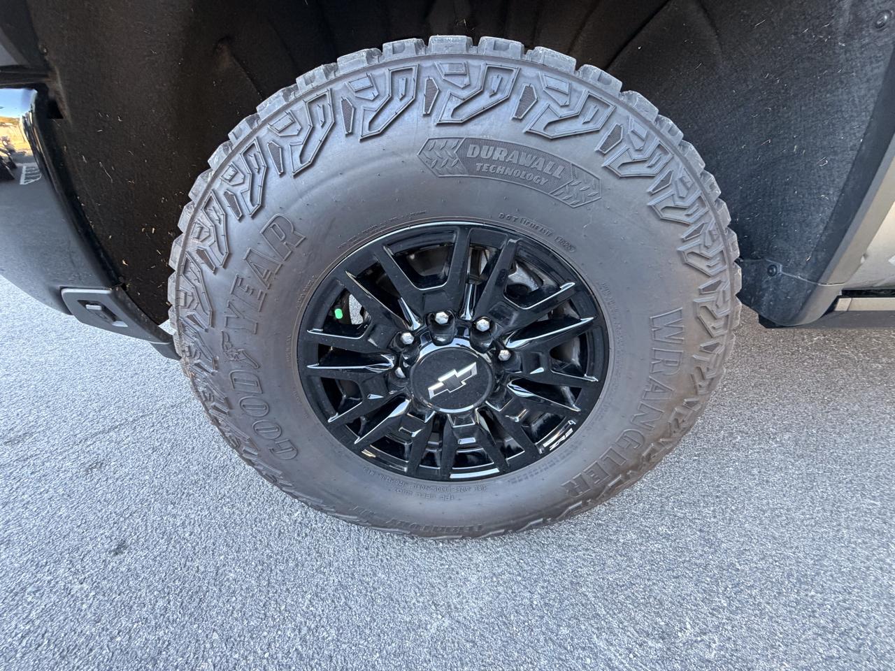 Chevrolet Silverado 2500HD 4WD Crew Cab 159" ZR2 2025