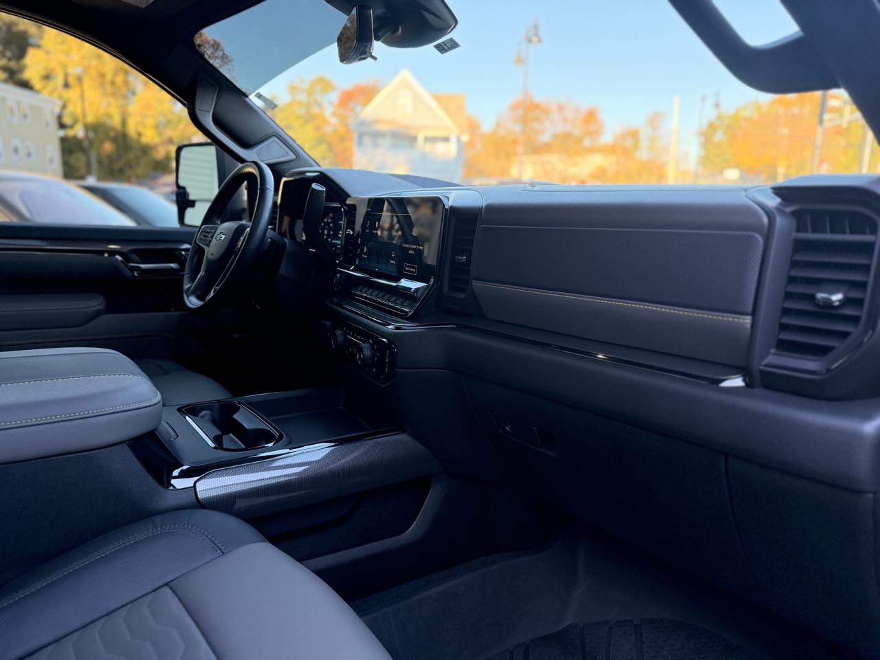 Chevrolet Silverado 2500HD 4WD Crew Cab 159" ZR2 2025