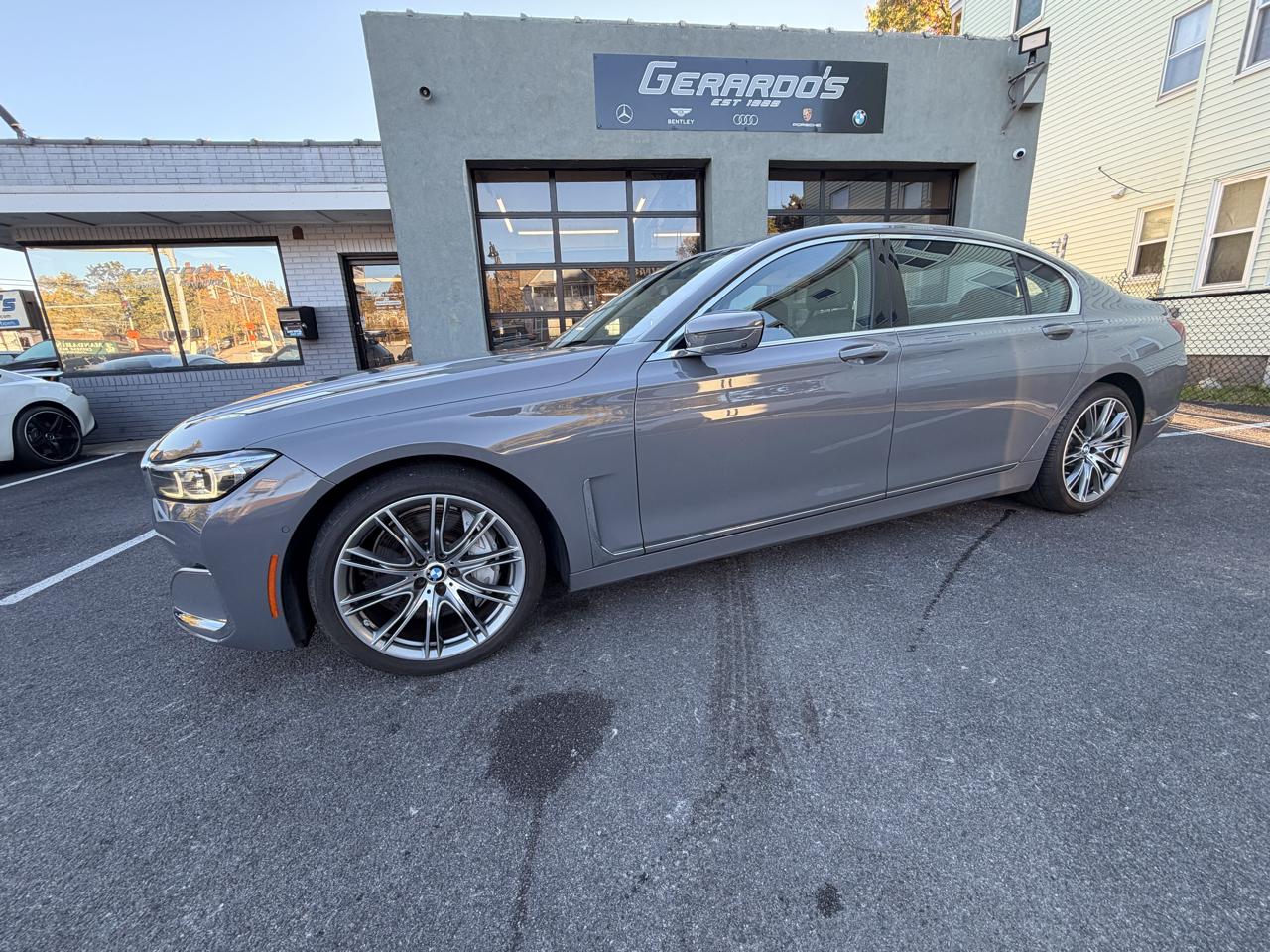 BMW 7 Series 750i xDrive Sedan 2022