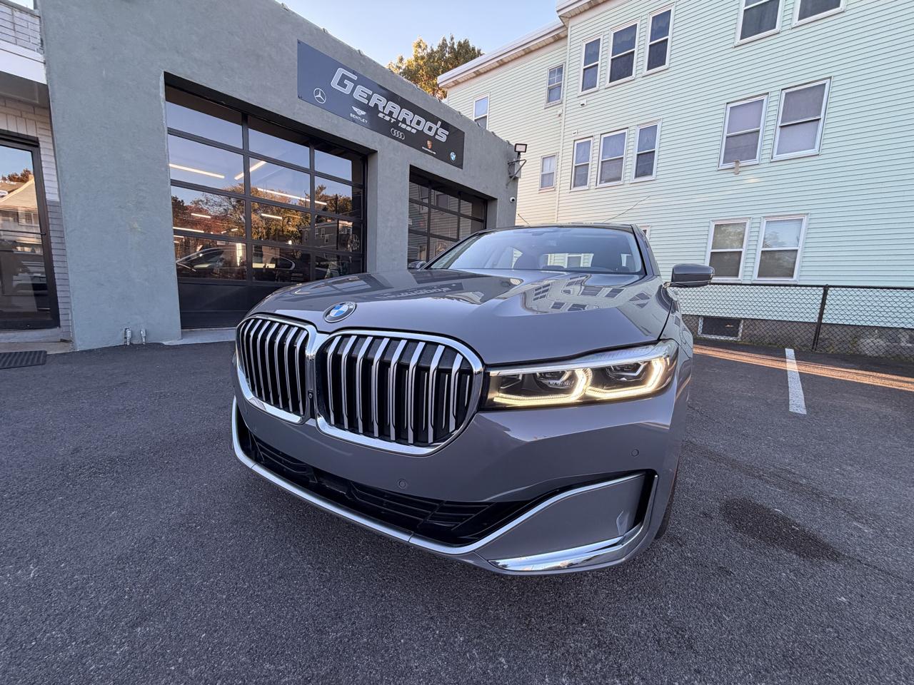 BMW 7 Series 750i xDrive Sedan 2022