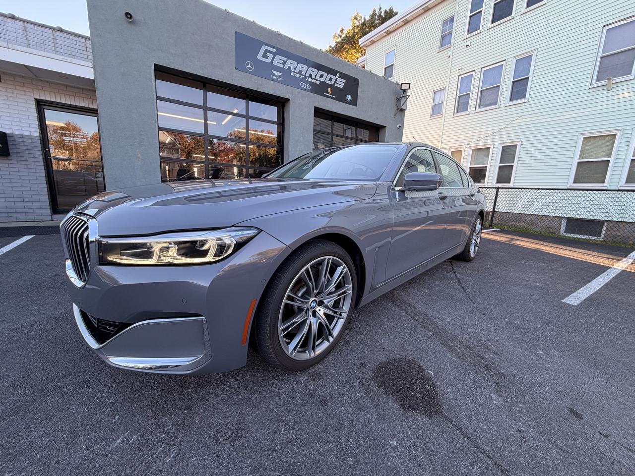 BMW 7 Series 750i xDrive Sedan 2022