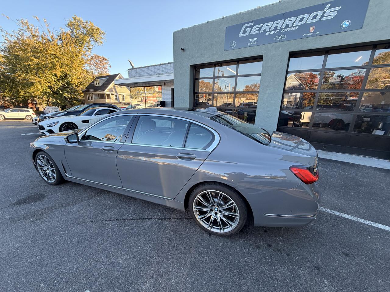 BMW 7 Series 750i xDrive Sedan 2022