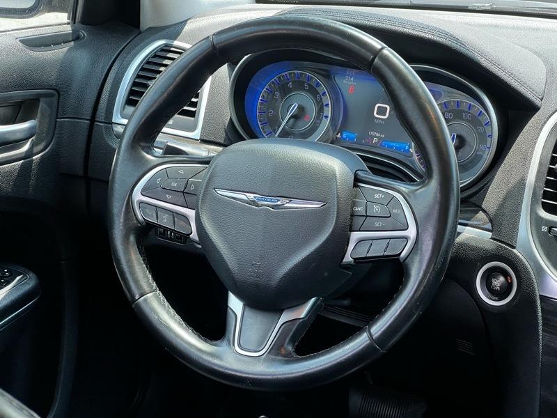 Chrysler 300 Limited RWD 2015