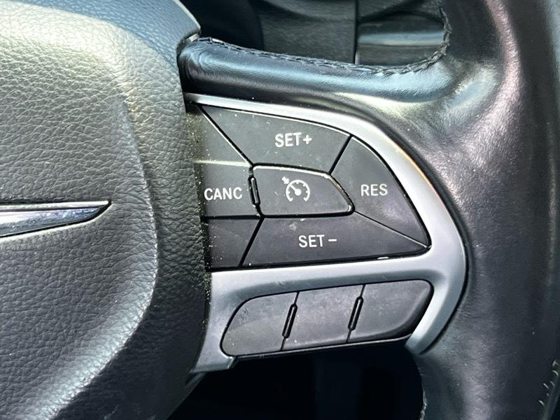 Chrysler 300 Limited RWD 2015