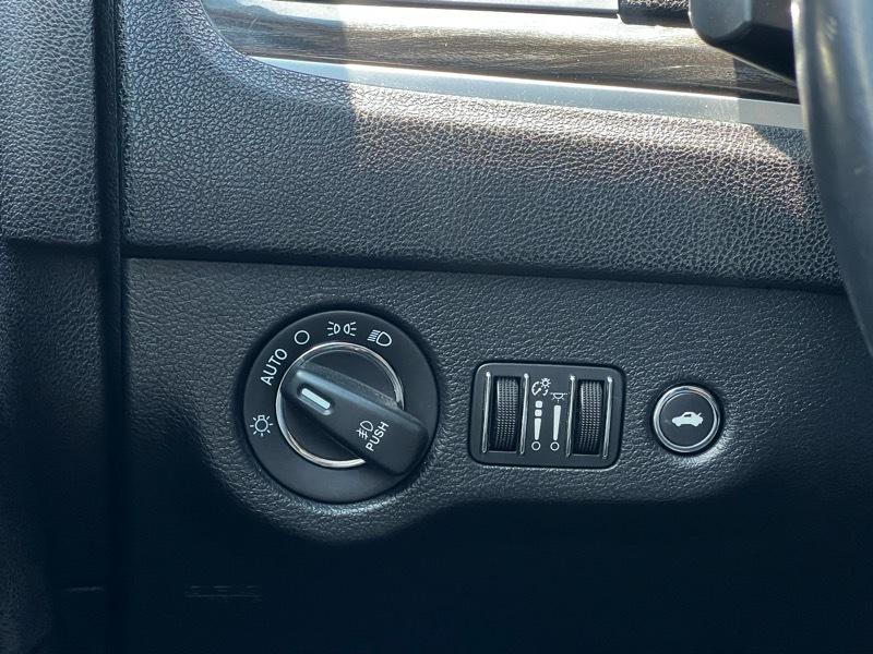 Chrysler 300 Limited RWD 2015