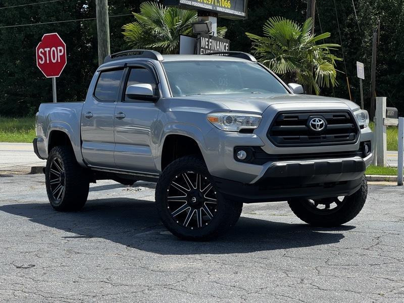 Toyota Tacoma SR5 Double Cab Long Bed I4 6AT 2WD 2017