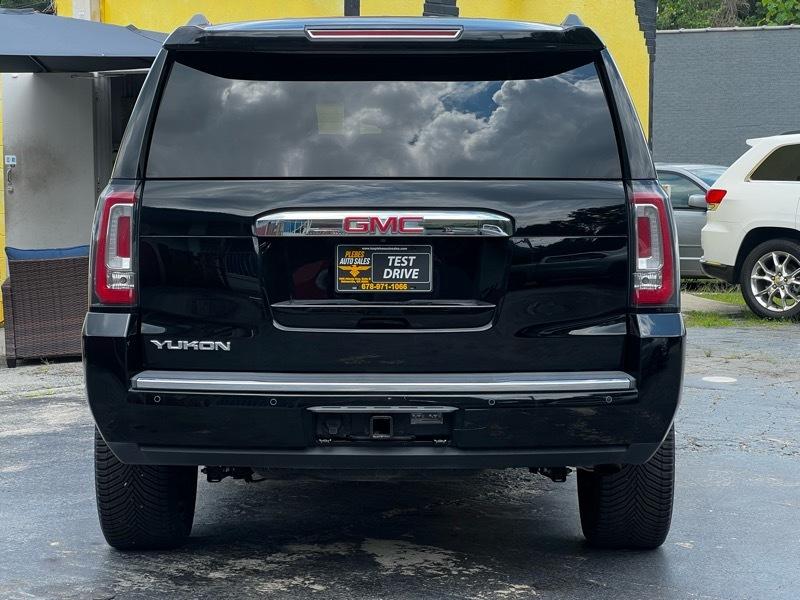 GMC Yukon Denali 4WD 2016