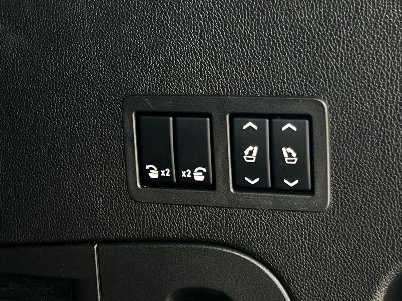 GMC Yukon Denali 4WD 2016