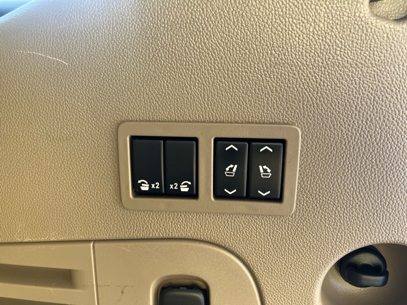 GMC Yukon SLT 2WD 2016