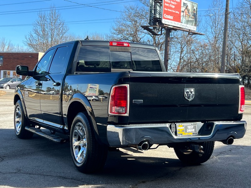 RAM 1500 Laramie Crew Cab SWB 2WD 2016