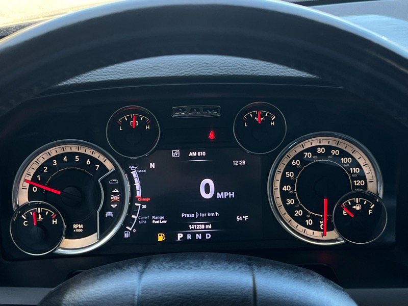 RAM 1500 Laramie Crew Cab SWB 2WD 2016