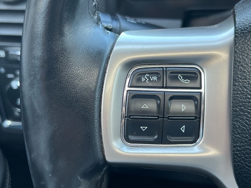 RAM 1500 Laramie Crew Cab SWB 2WD 2016