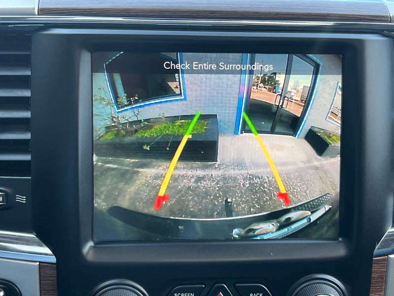 RAM 1500 Laramie Crew Cab SWB 2WD 2016