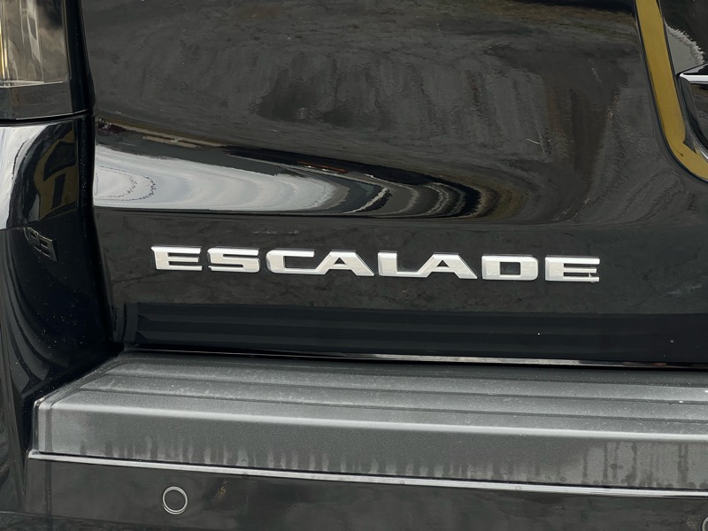 Cadillac Escalade Luxury 4WD 2016