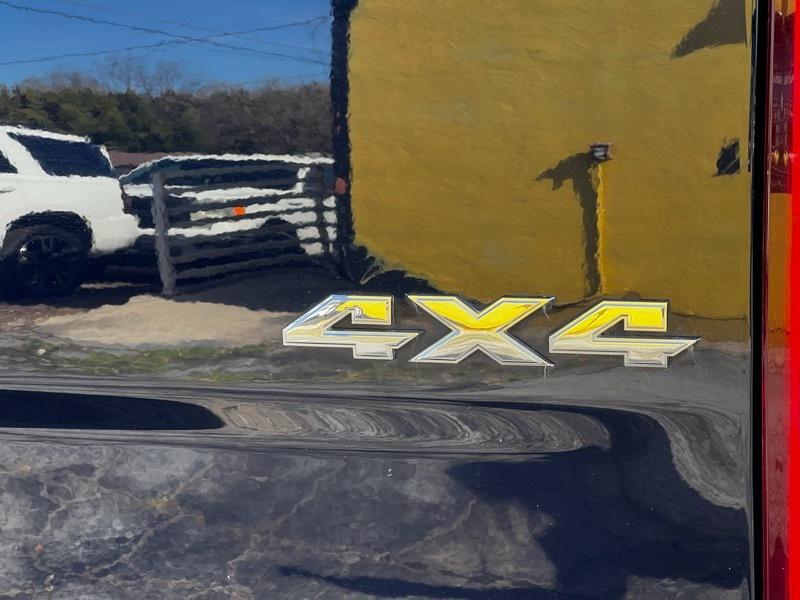 RAM 1500 SLT Crew Cab SWB 4WD 2017