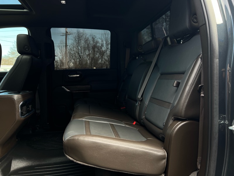 GMC Sierra 2500HD Denali Crew Cab 4WD SB 2022