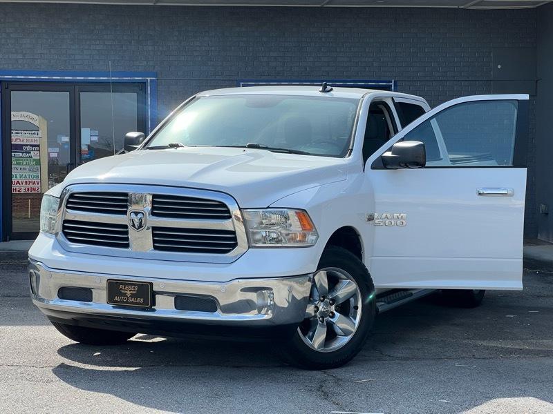 RAM 1500 4WD Crew Cab 140.5" Big Horn 2017