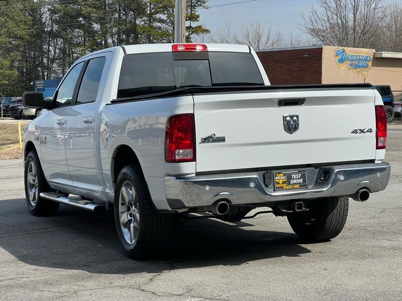 RAM 1500 4WD Crew Cab 140.5" Big Horn 2017