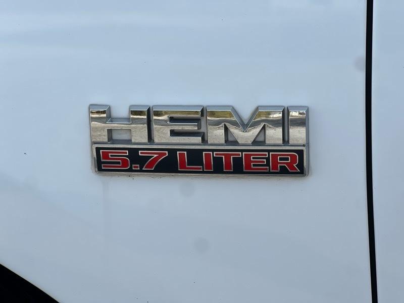 RAM 1500 4WD Crew Cab 140.5" Big Horn 2017