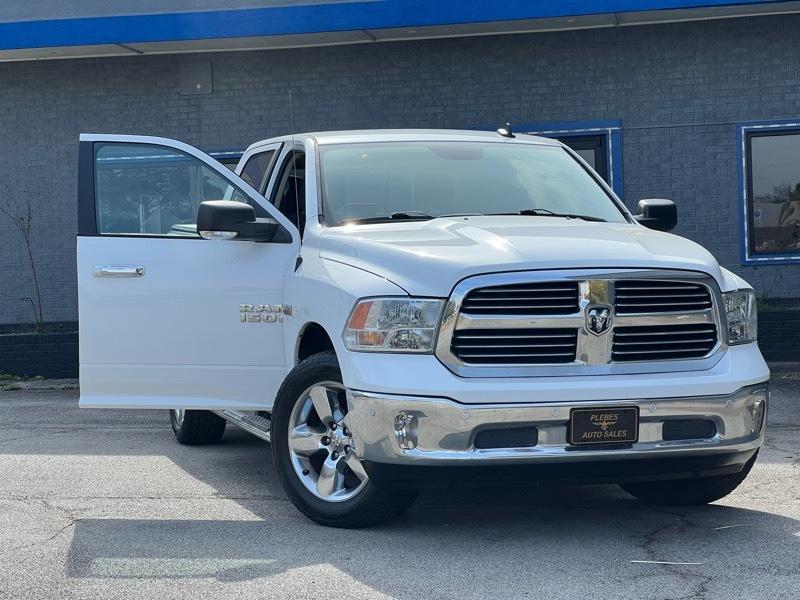 RAM 1500 4WD Crew Cab 140.5" Big Horn 2017