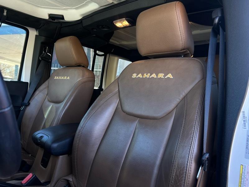 Jeep Wrangler Unlimited Sahara 4WD 2015