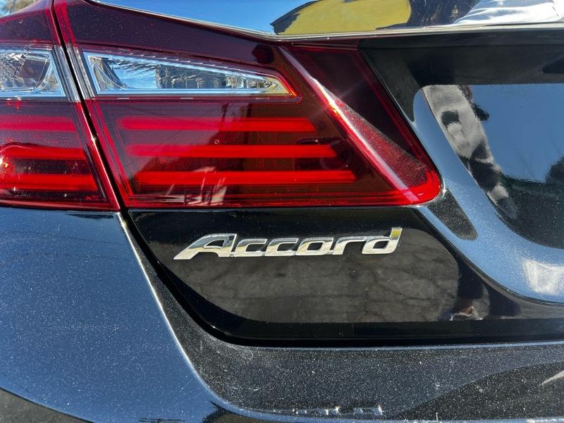 Honda Accord LX Sedan CVT 2017