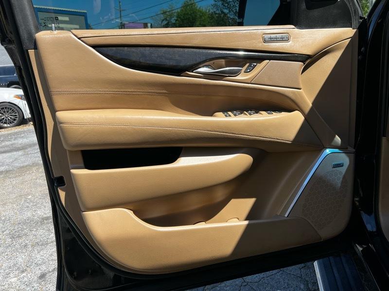 Cadillac Escalade ESV Platinum 4WD 2018
