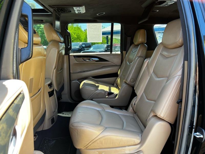 Cadillac Escalade ESV Platinum 4WD 2018