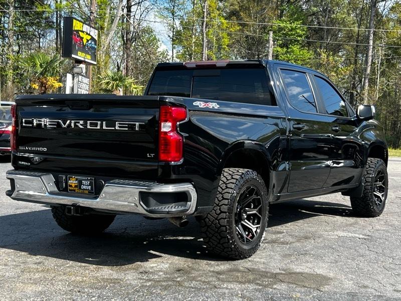 Chevrolet Silverado 1500 LT Crew Cab 4WD 2022