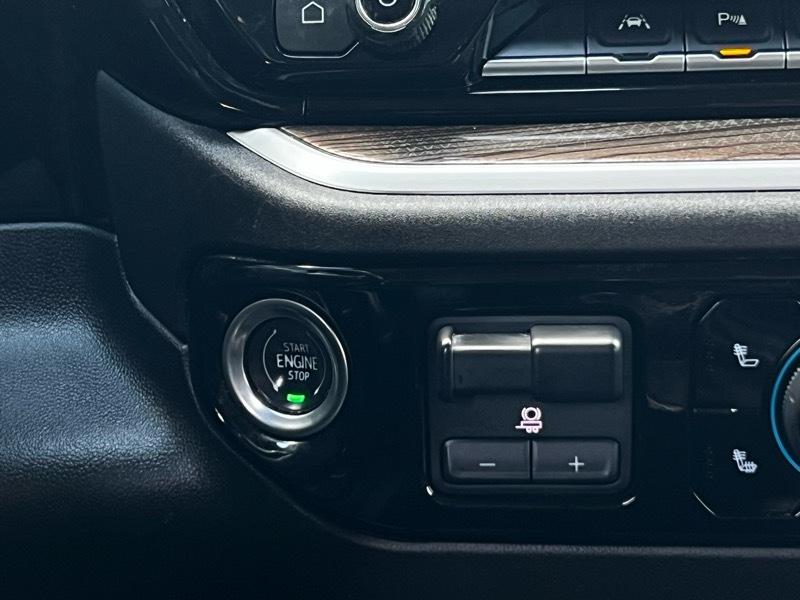 Chevrolet Silverado 1500 LT Crew Cab 4WD 2022