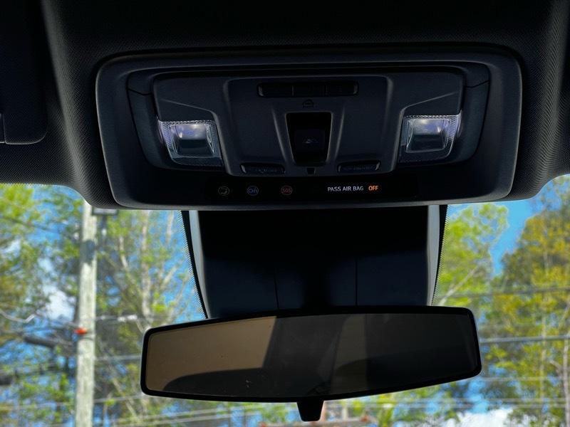 Chevrolet Silverado 1500 LT Crew Cab 4WD 2022