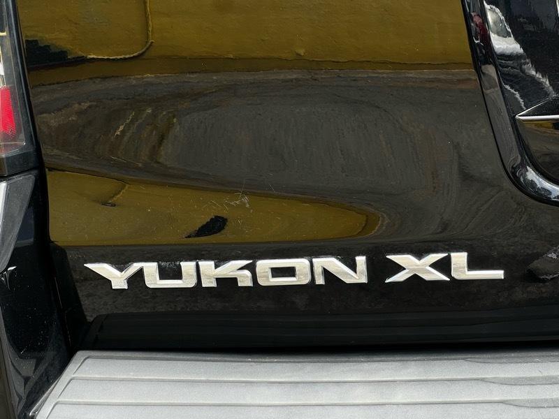 GMC Yukon XL SLE 2WD 2016