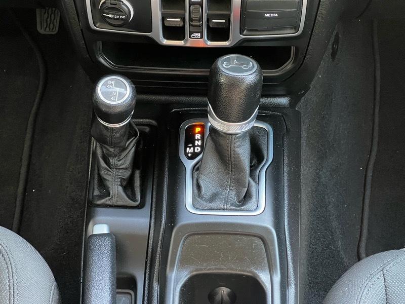 Jeep Wrangler Unlimited Sport 2018