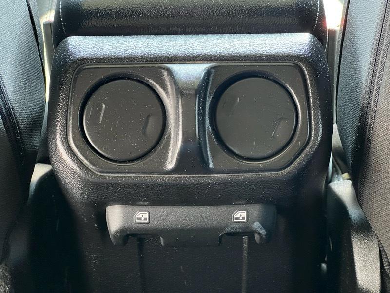 Jeep Wrangler Unlimited Sport 2018