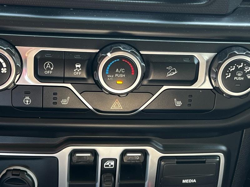 Jeep Wrangler Unlimited Sport 2018