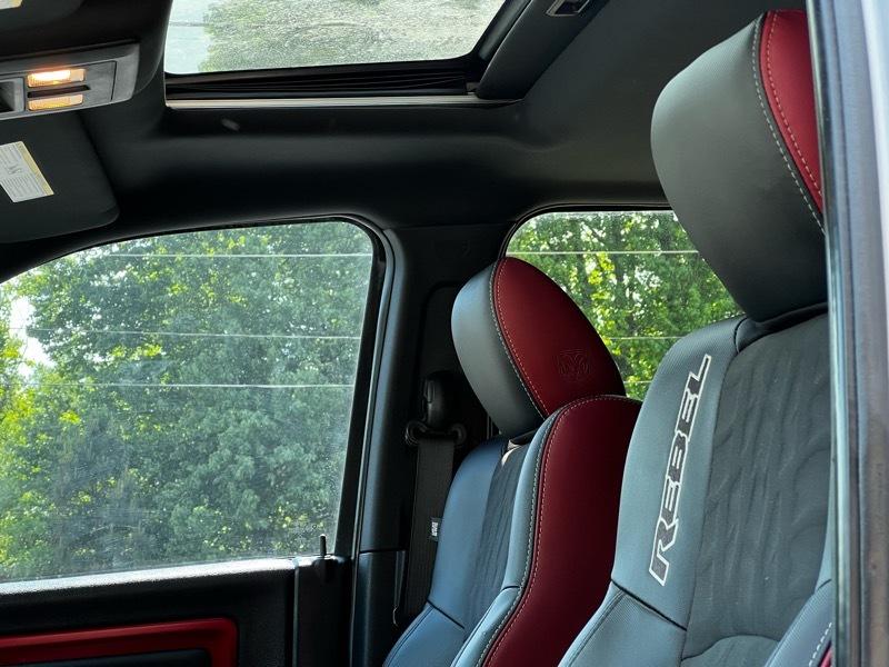 RAM 1500 Rebel Crew Cab SWB 4WD 2016