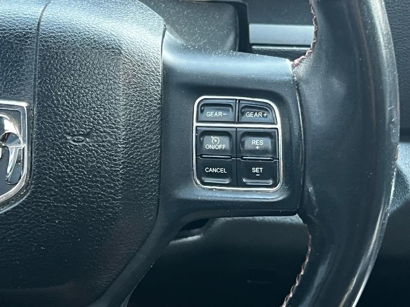 RAM 1500 Rebel Crew Cab SWB 4WD 2016